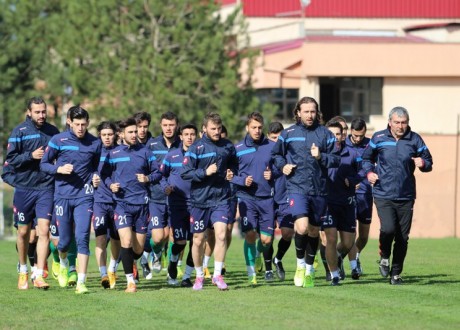 Sakaryaspor'da kadro genişliyor