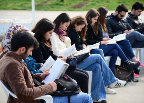 SAÜ öğrencilerinden anlamlı kampanya