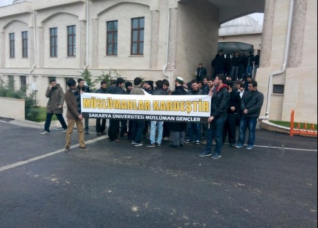 SAÜ'de Protesto devam ediyor