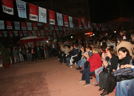 CHP Serdivan Seçim İrtibat Bürosu açıldı
