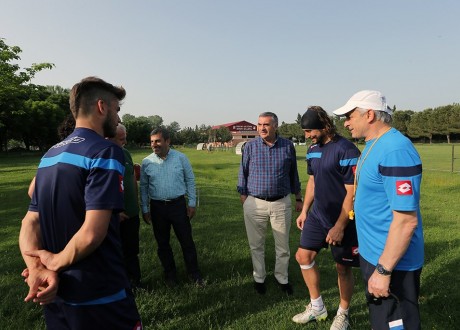 Toçoğlu'ndan Erzurumspor maçı öncesi çağrı