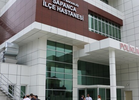 Sapanca ilçe hastanesi hizmete açıldı