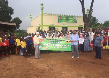 Sakaryalılar Uganda'da Cami açtı