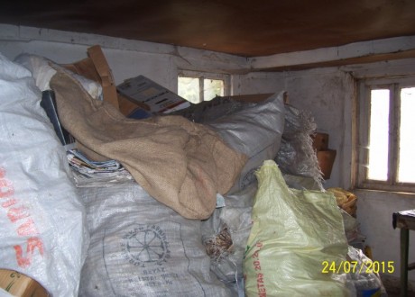 Hendek’te çöp dolu ev boşaltıldı