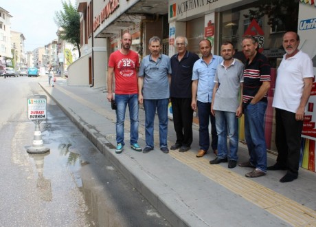 Esnaflardan SASKİ'ye Kanalizasyon tepkisi