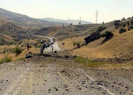 Siirt'te askere hain saldırı :8 şehit