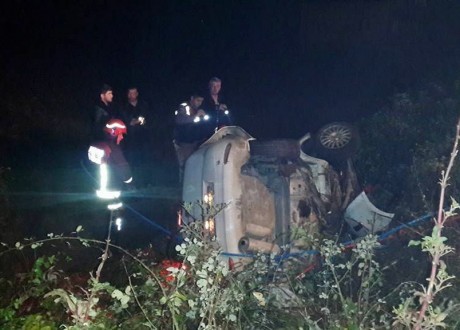 Akyazı'da trafik kazasında 2 kişi hayatını kaybetti