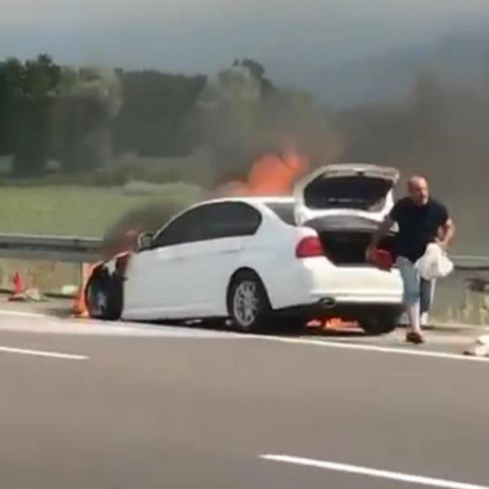 Lüks otomobil Kuzey Marmara’da alevlere teslim oldu