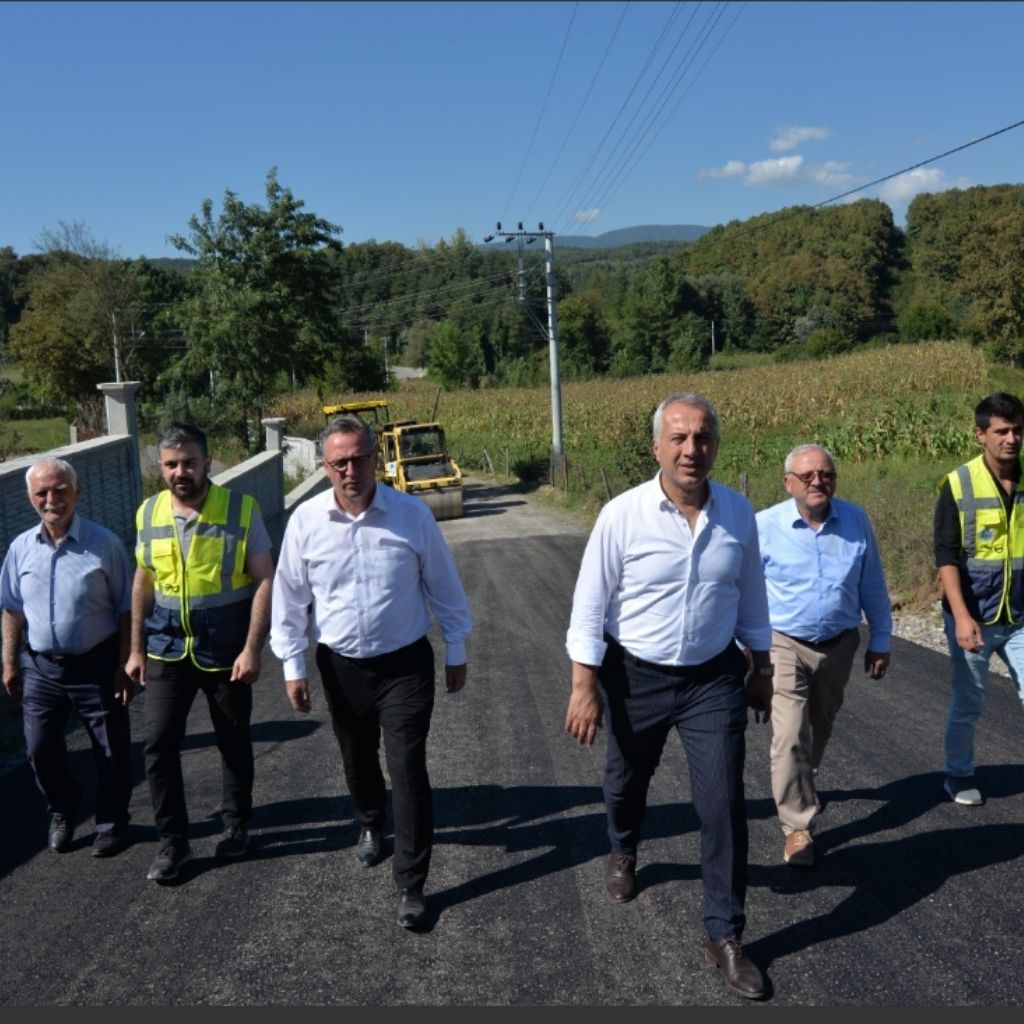 Başkan Babaoğlu ve Başkan Namlı Harmantepe'de İncelemelerde