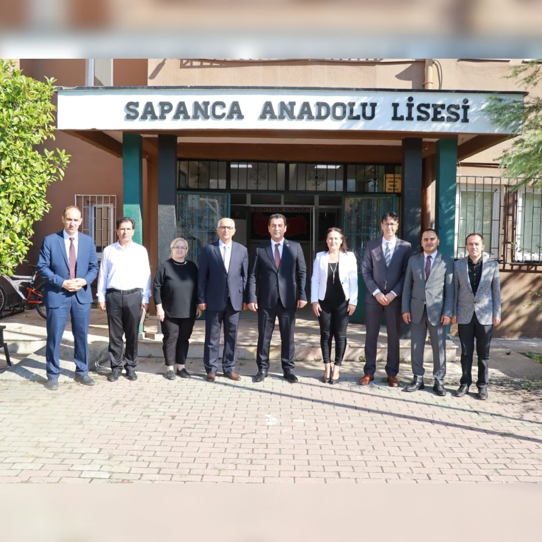 Savaşçı, Sapanca Anadolu Lisesini Ziyaret Etti