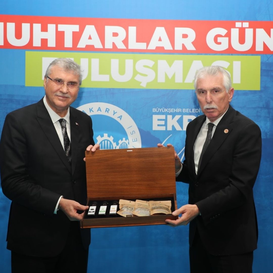 Muhtarlarla kurduğumuz gönül bağı ile şehrimiz kazanmaya devam edecek