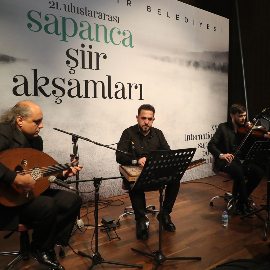 Sapanca Şiir Akşamları’na muhteşem final: “Bu bir veda değil, yeniden buluşacağız”