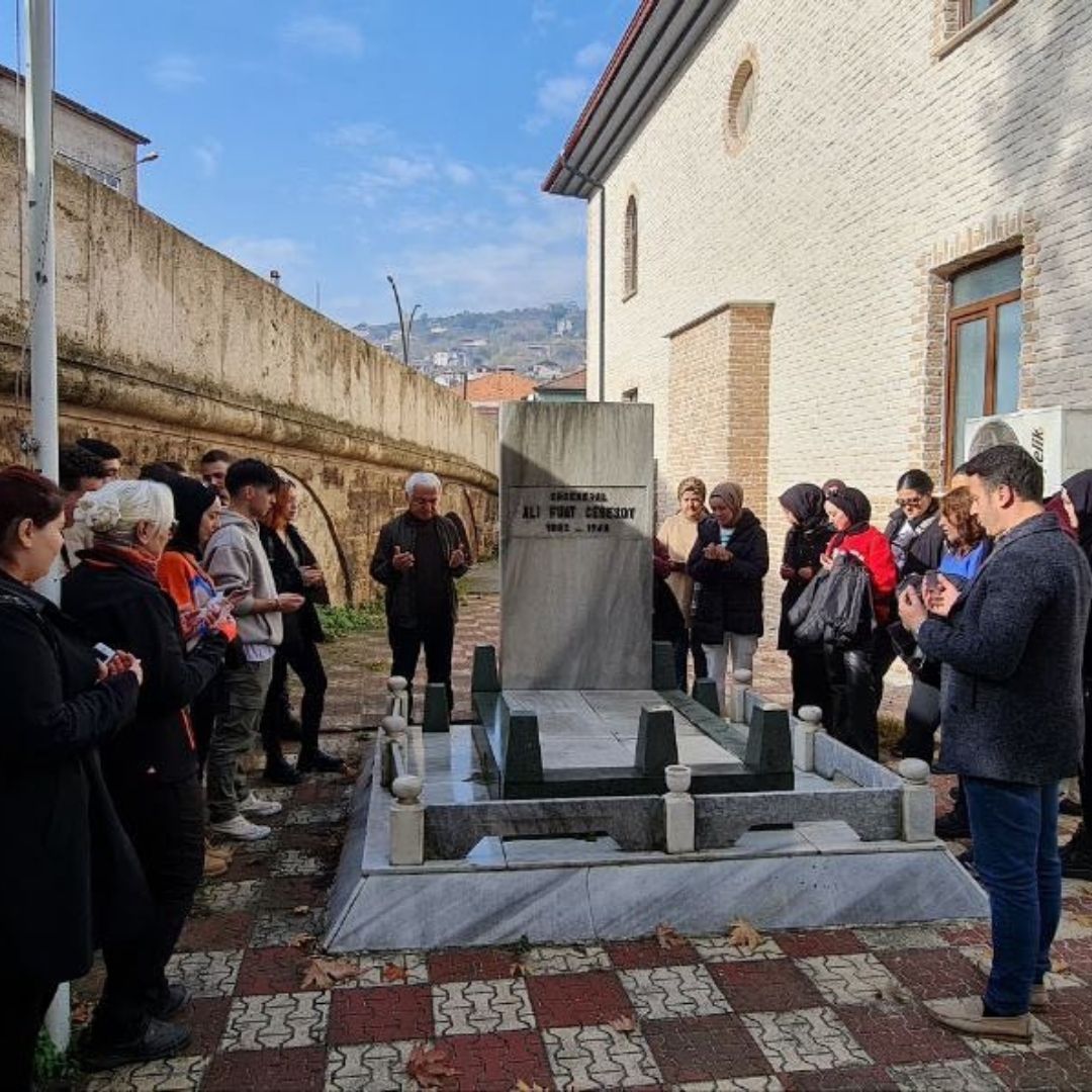 Sakarya’nın tarihi yapılarını ve mimarilerini incelediler