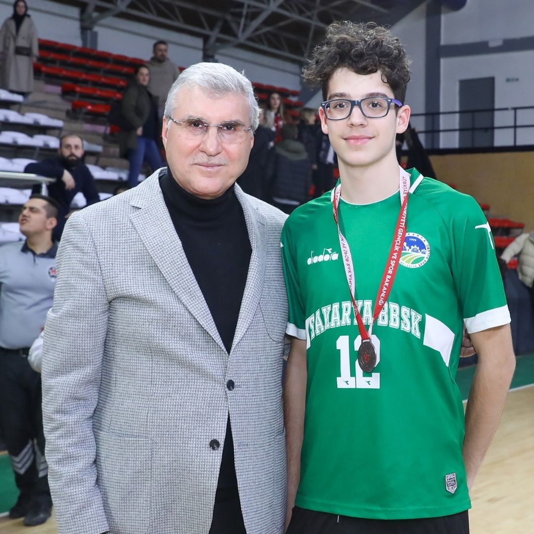 U-18 basketbol liginde şampiyon Büyükşehir oldu
