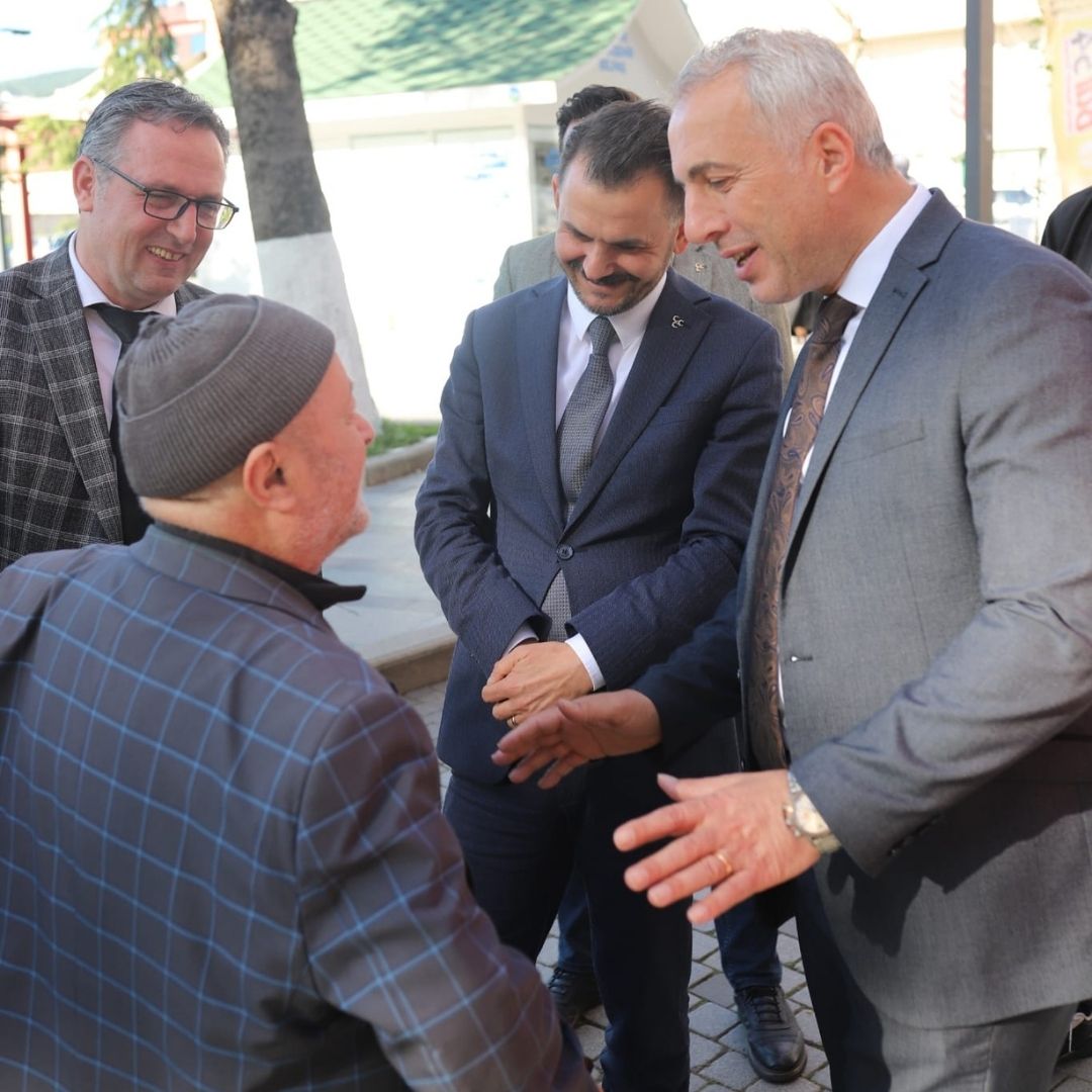 Hüseyin Ekşi  Hendek’te muhteşem karşılandı