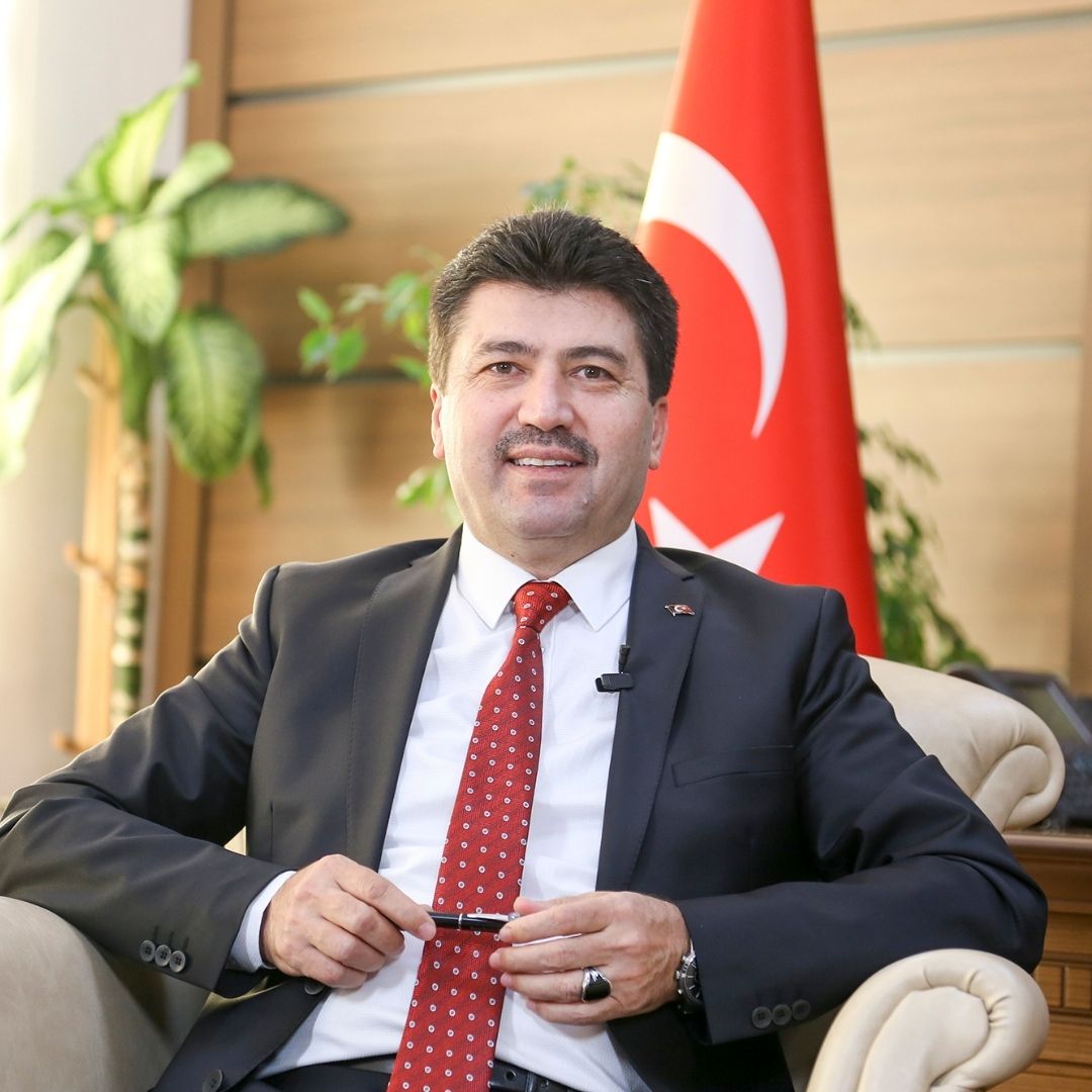 Rektör Sarıbıyık’tan 19 Mayıs mesajı