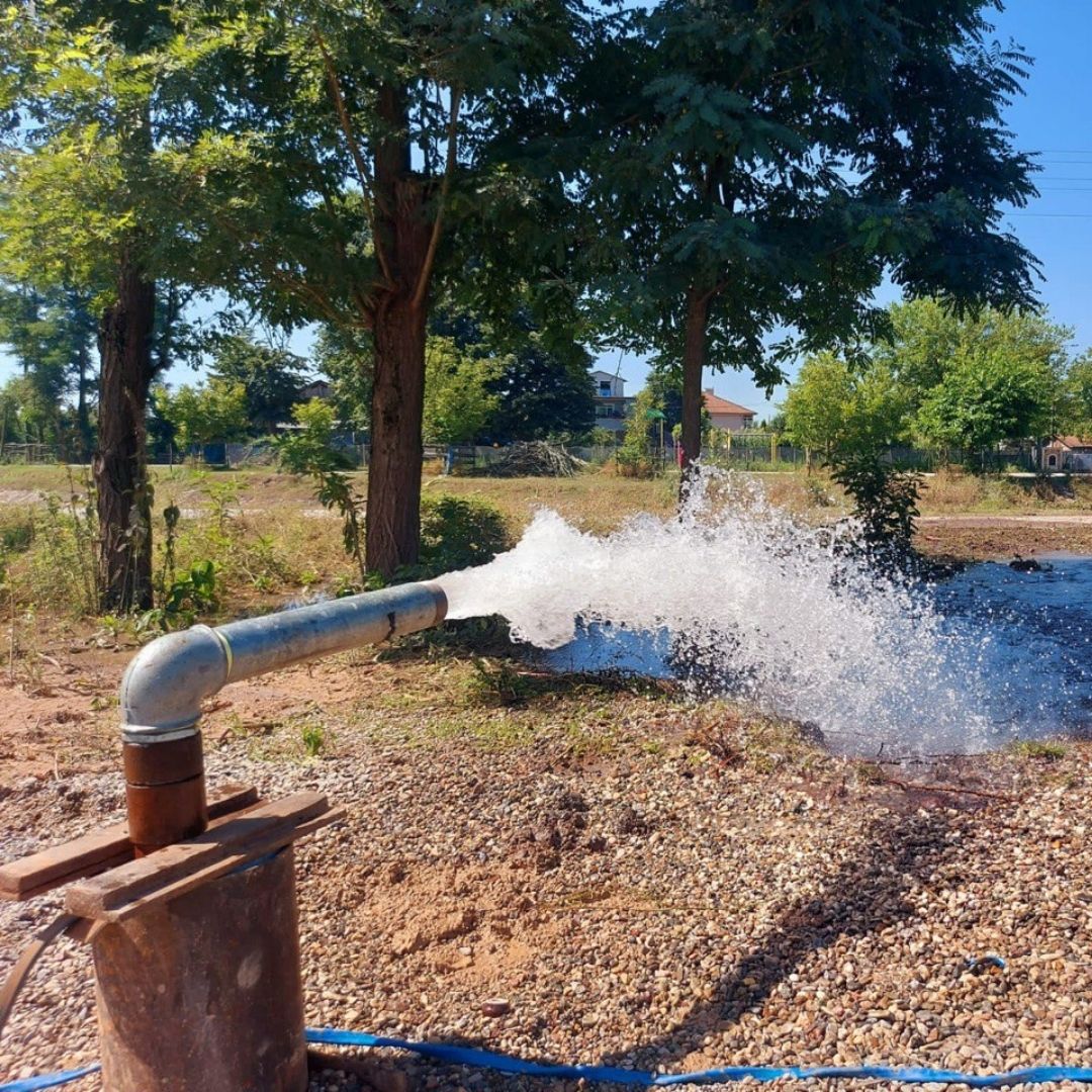 Hendek’te devam eden 3 sondaj çalışmasının ilki başarı ile sonuçlandı