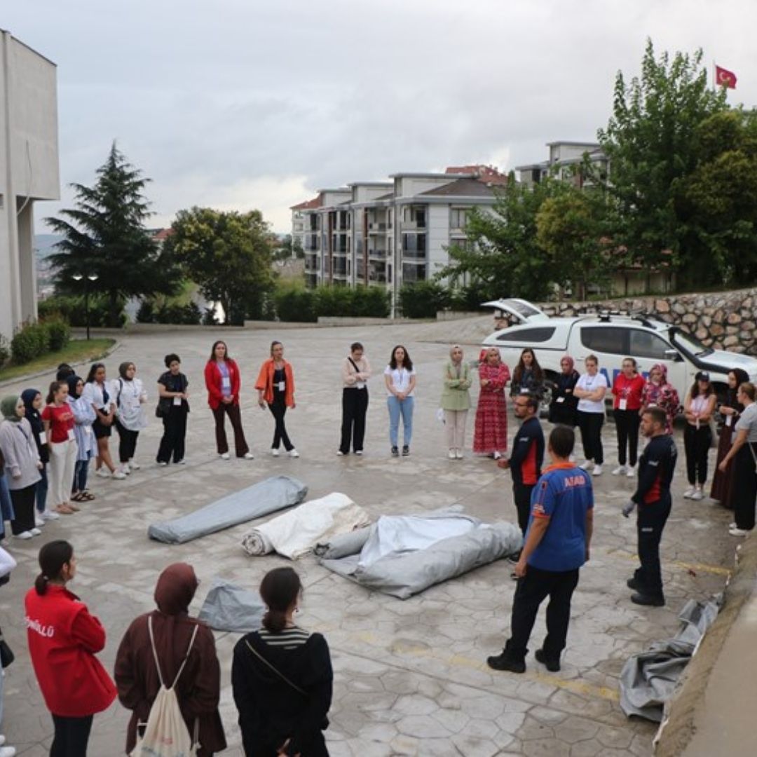 Anadoluyuz biz gençleri Sakarya'da