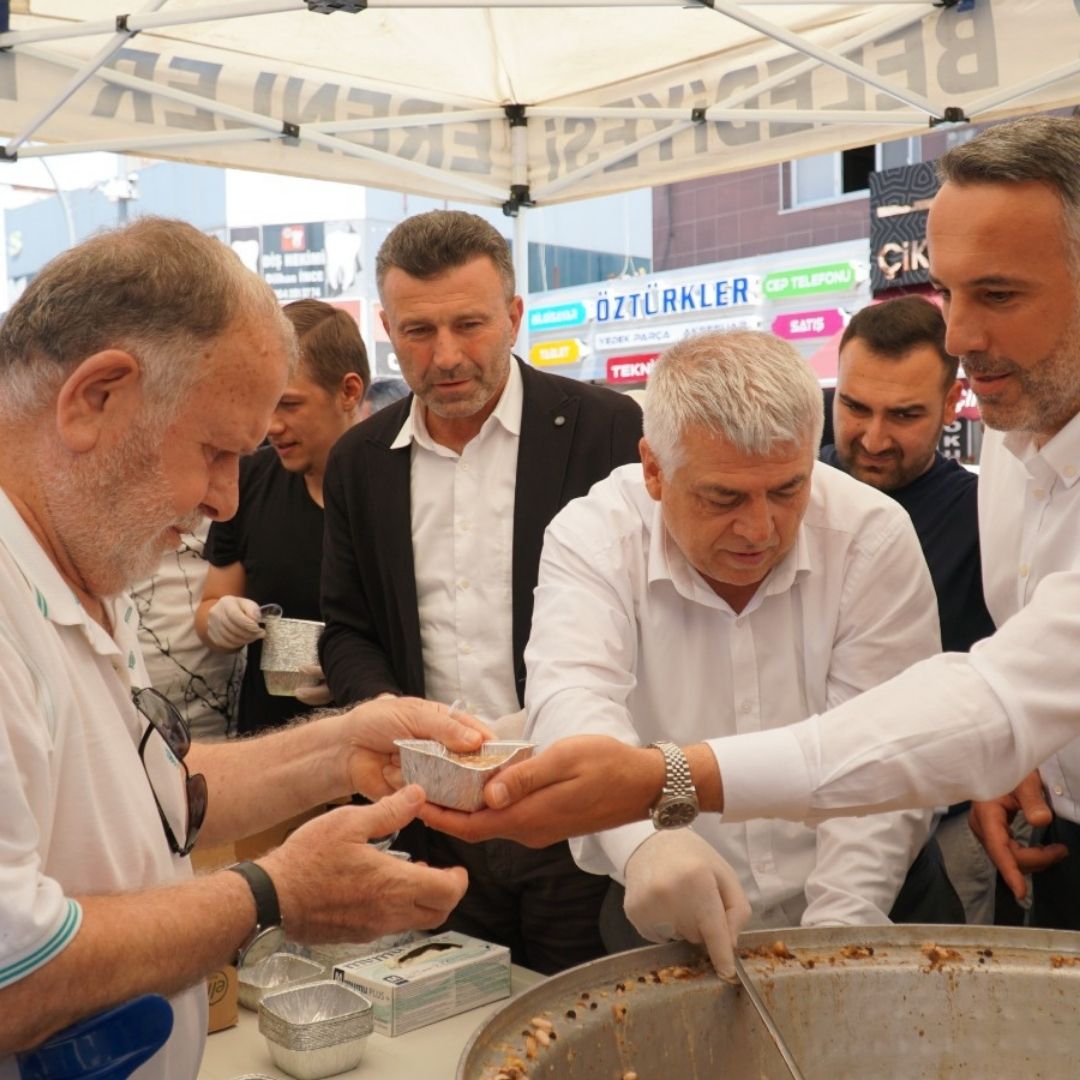 Tozlu Camii’nde Aşure Bereketi