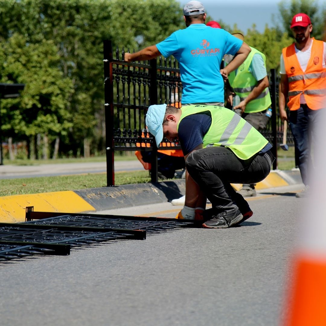 Karaman Yolu’nda yayaların hayatını plastik bariyer koruyacak