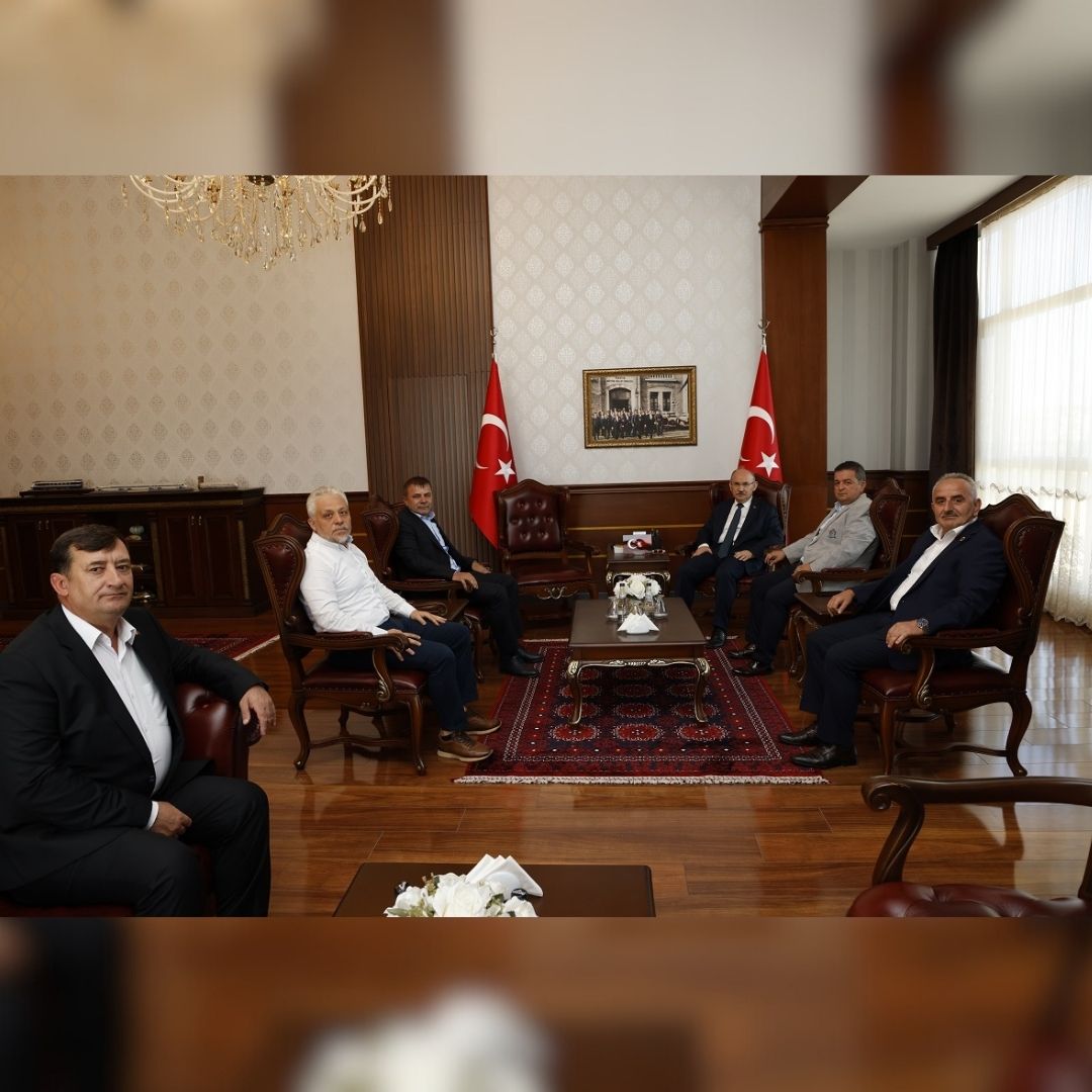 STB Başkanı Mustafa Genç Vali Yaşar Karadeniz'e hayırlı olsun ziyaretinde bulundu