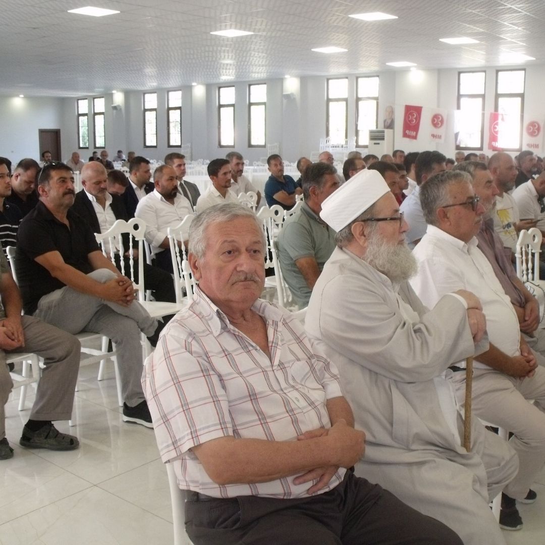 MHP Taraklı ilçe kongresi Taraklı Belediye Düğün Salonunda