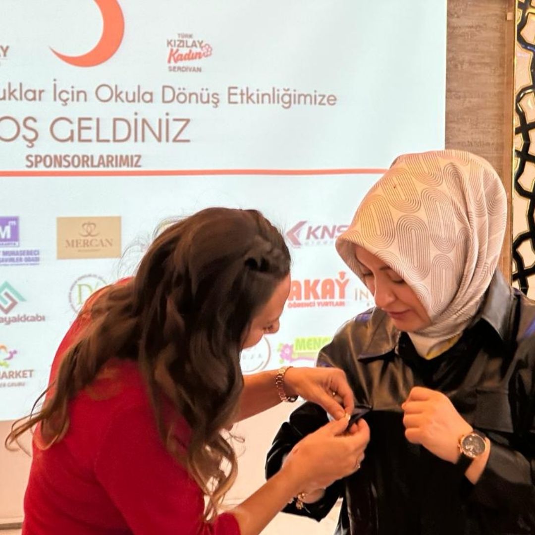 Türk Kızılay Serdivan Kadınları'nın muhteşem bağış kampanyasi rekor kırdı!
