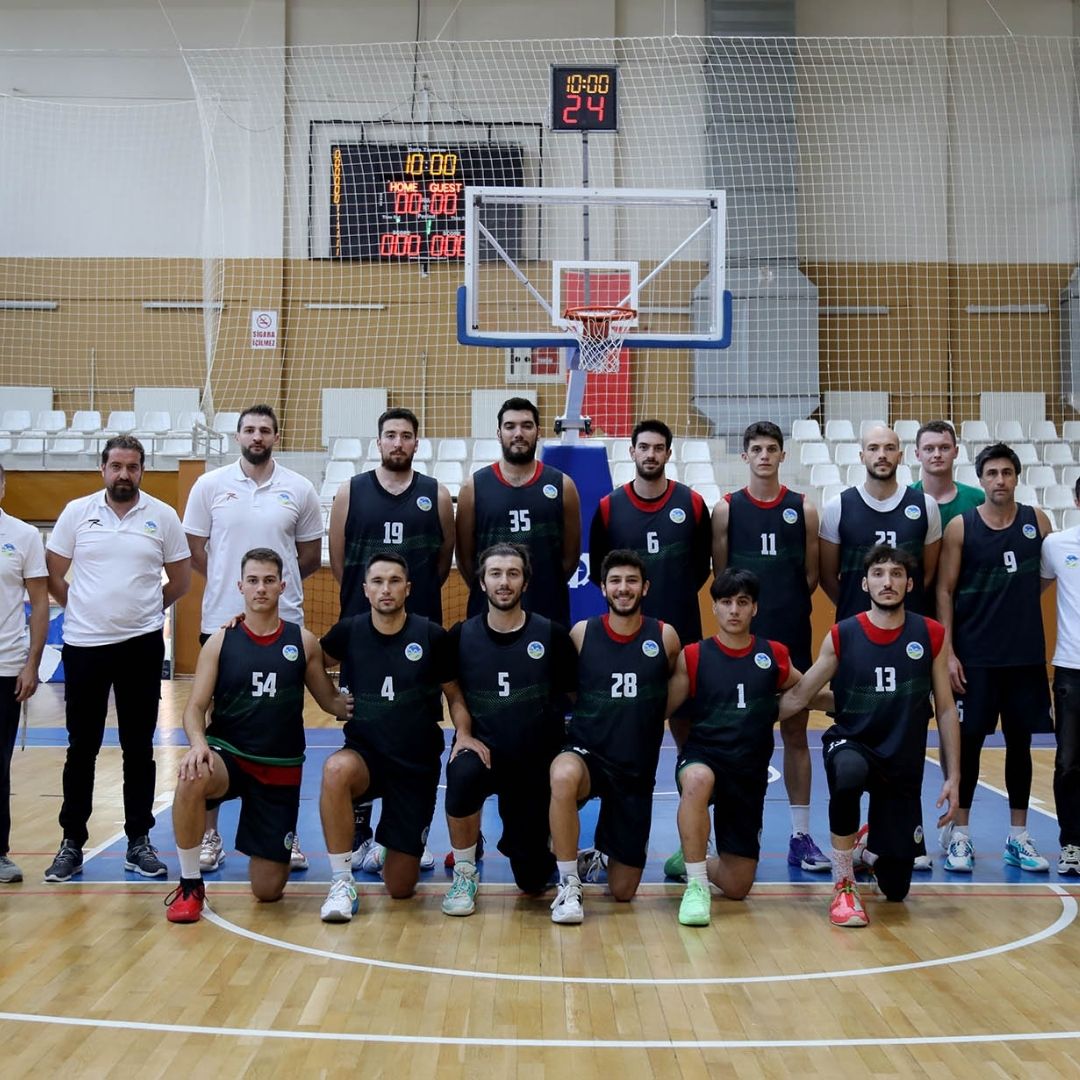 Büyükşehir basket hazırlık maçında Karamürselbey ile karşılaştı