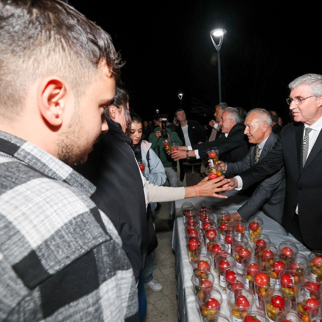 Yüce’den geleceğin ziraatçilerine: “Sakarya yetişen gençleriyle tarımda dünya markası olacak”