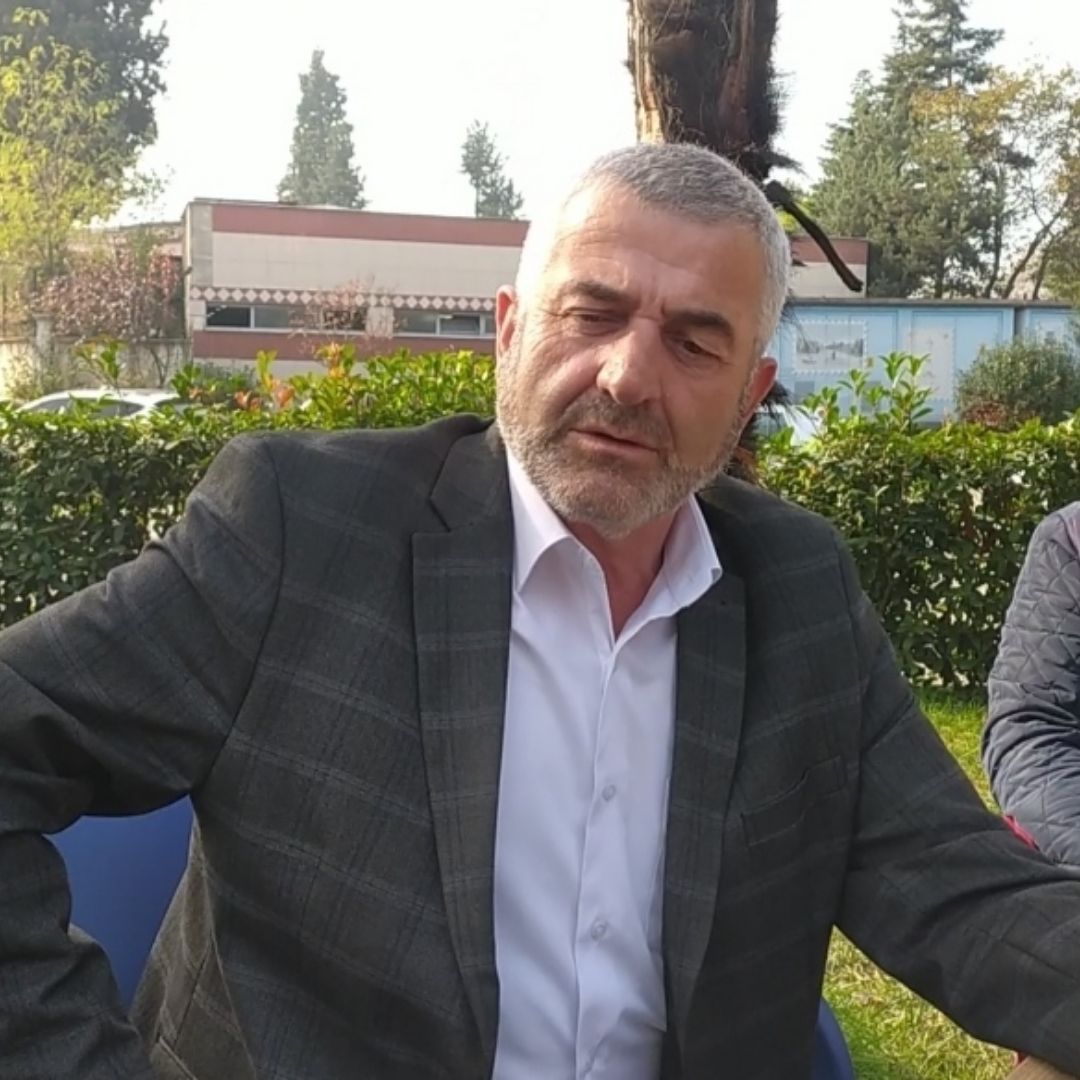 Ayhan Güler: 