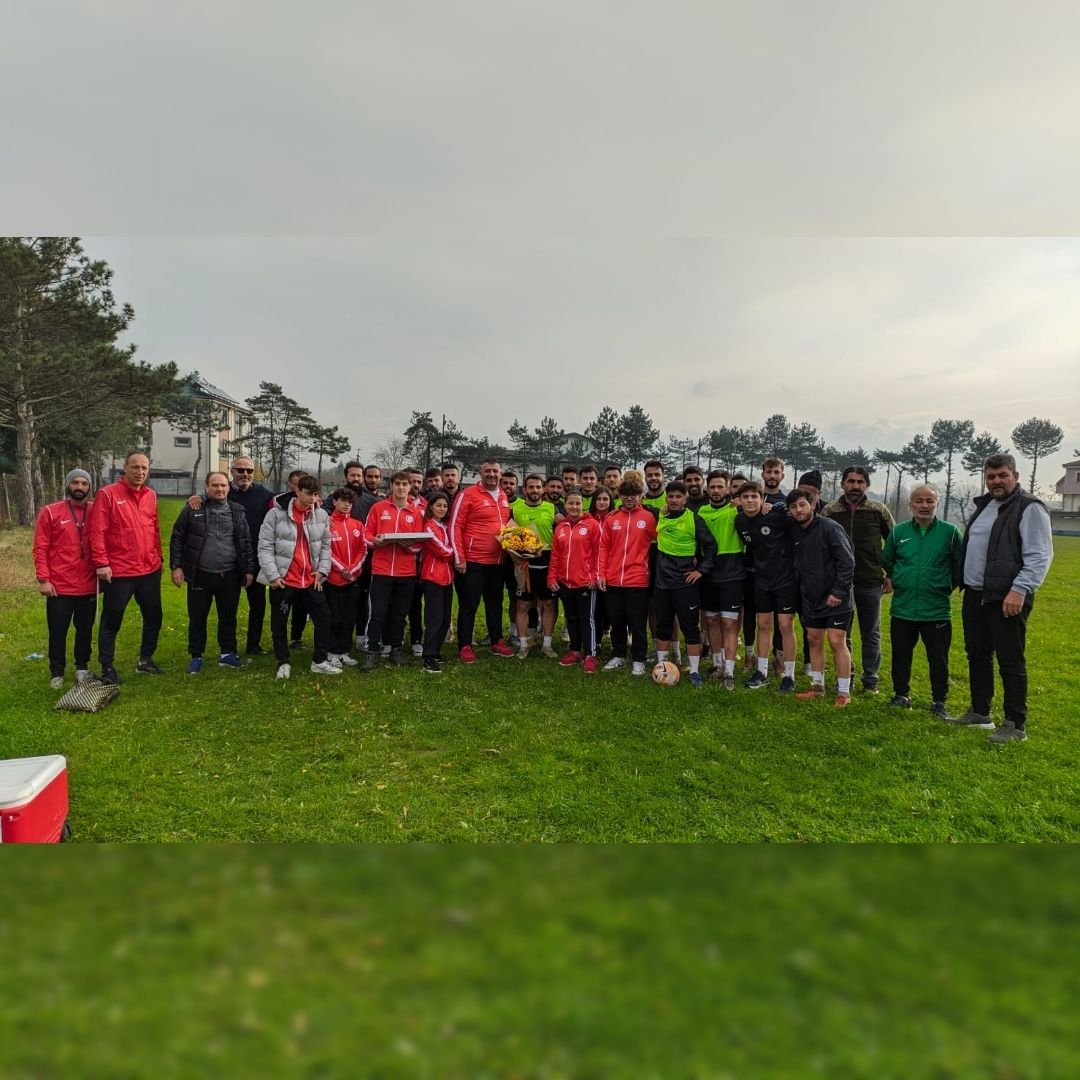 Hendek Fıgt Akademi Spor Kulübü'nden Hendekspor'a moral ziyareti