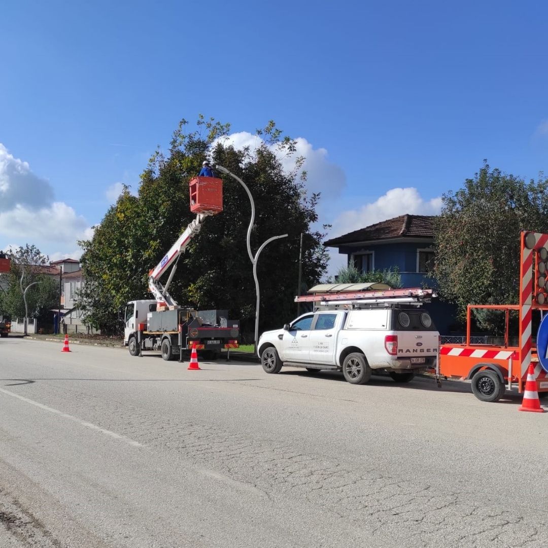 SEDAŞ, Düzce Çilimli İlçesindeki aydınlatma çalışmalarını sürdürüyor