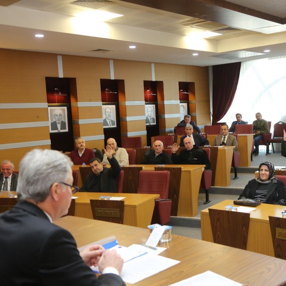 Serdivan Belediye Meclisi Olağanüstü Toplandı
