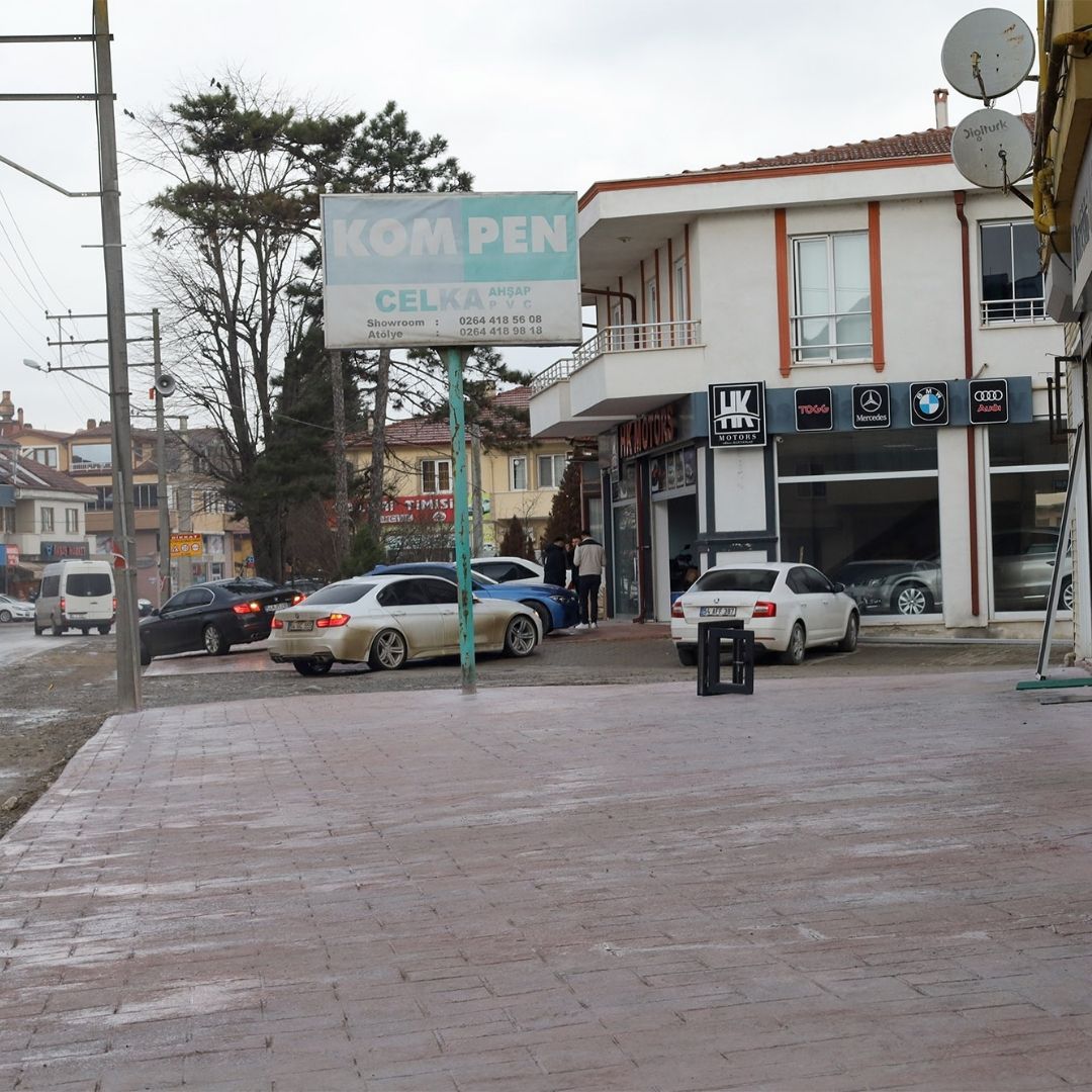 Akyazı Ada Caddesi Büyükşehir’le yeni bir yüze kavuşuyor