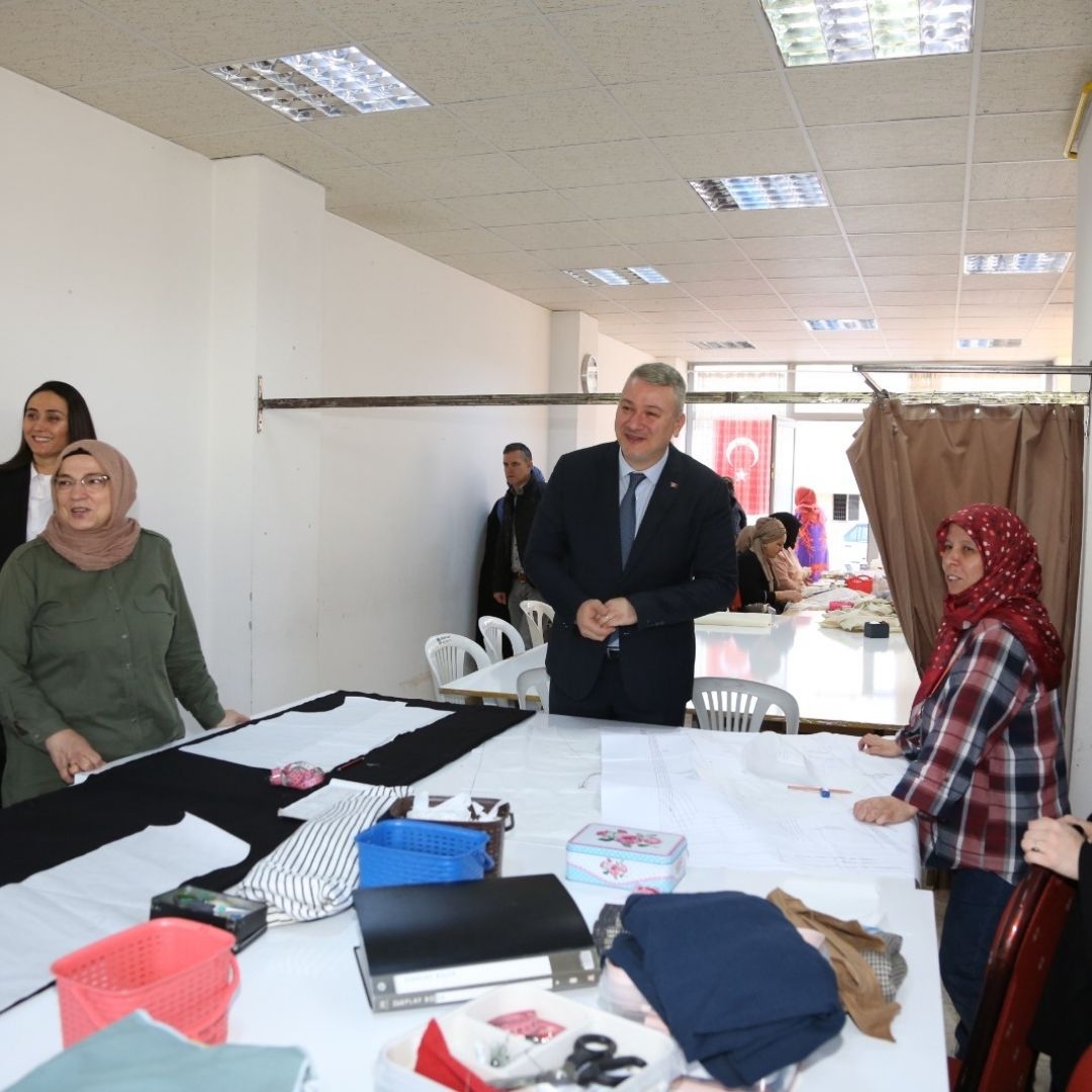Başkan Adayı Osman Çelik SERMEK’İ Ziyaret Etti
