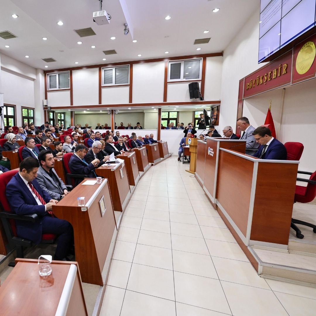 Ulaşımda öğrenciler için ücretsiz seyahat ve indirim: “Müjdelerimiz devam edecek”