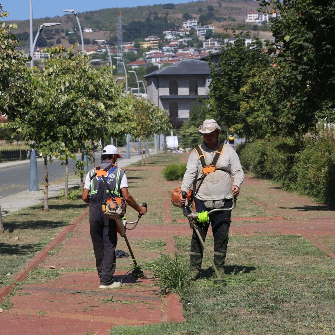 Serdivan'da Yaz Bakımı Devam Ediyor