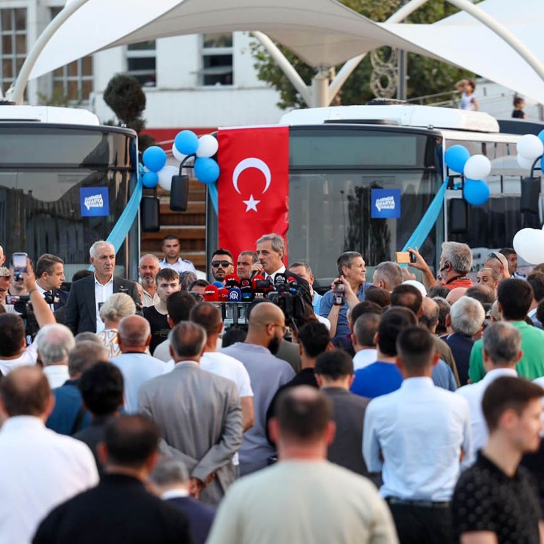 23 otobüsle şehir ulaşımında yeni bir milat: “Sakarya’mıza hayırlı olsun”