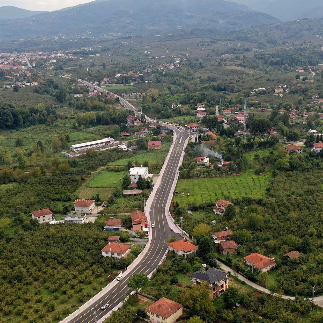 Büyükşehir Mesudiye’yi tablo gibi işledi: Karapürçek’in ulaşım hattında yepyeni bir sayfa