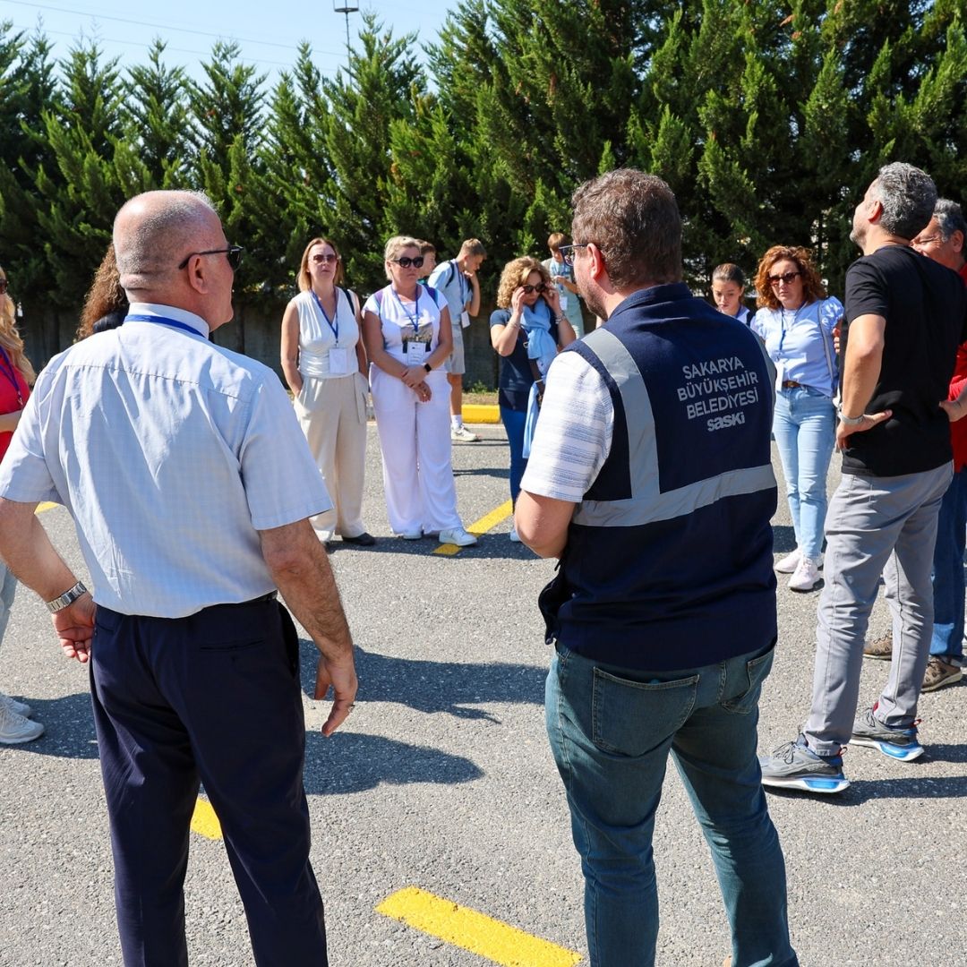 Yabancı öğretmen ve öğrenciler su arıtma süreçlerine tanıklık etti