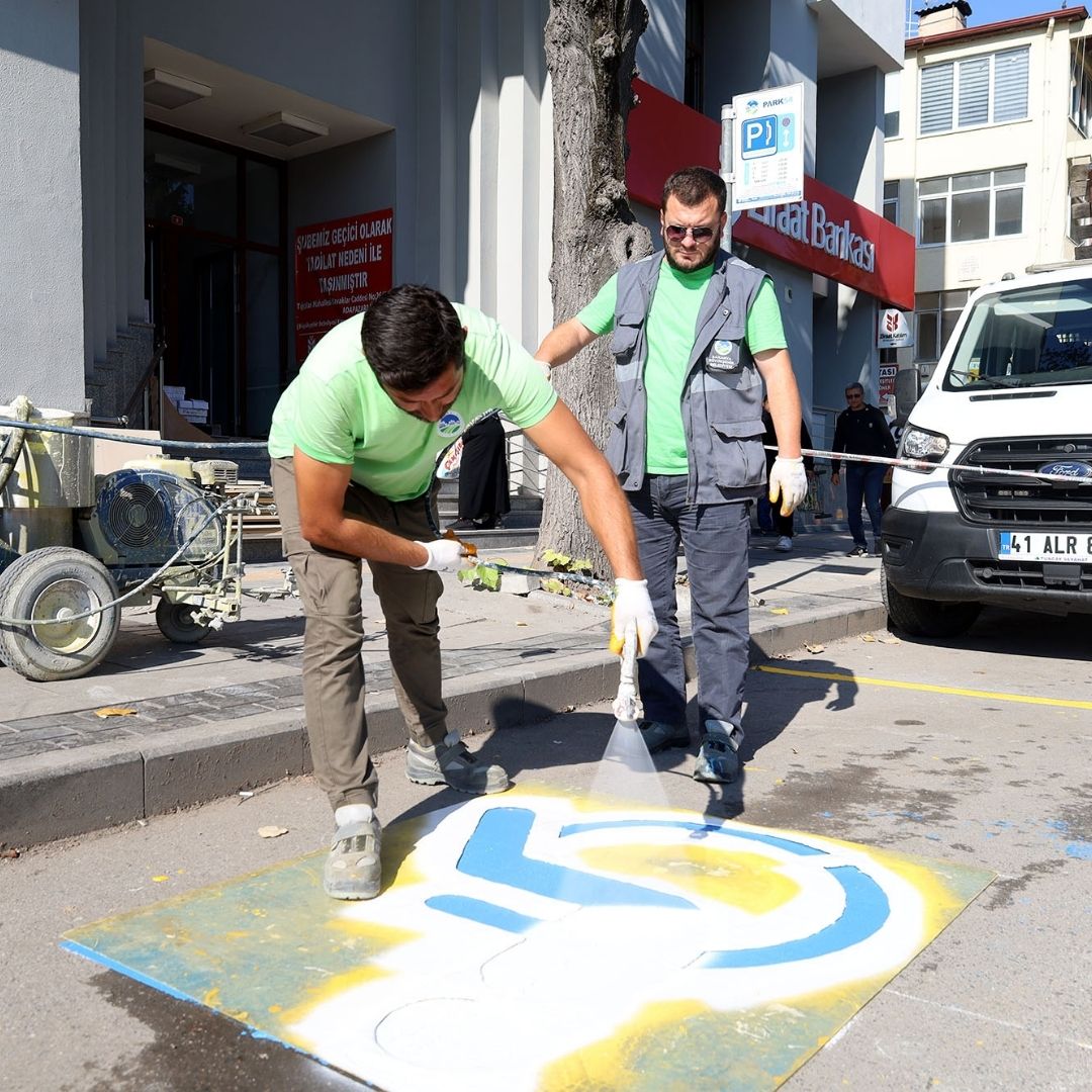 Sakarya’da engelsiz yüreklerin hayatını kolaylaştıracak 17 yeni park yeri