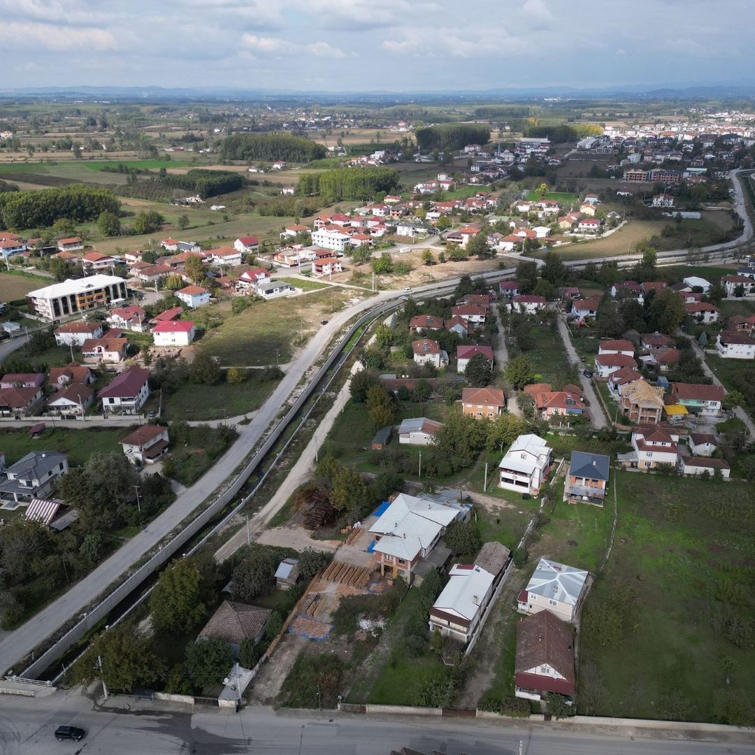 Büyükşehir Karacasu’nun çevresini yeşil güzelliğiyle yaşam alanına dönüştürecek