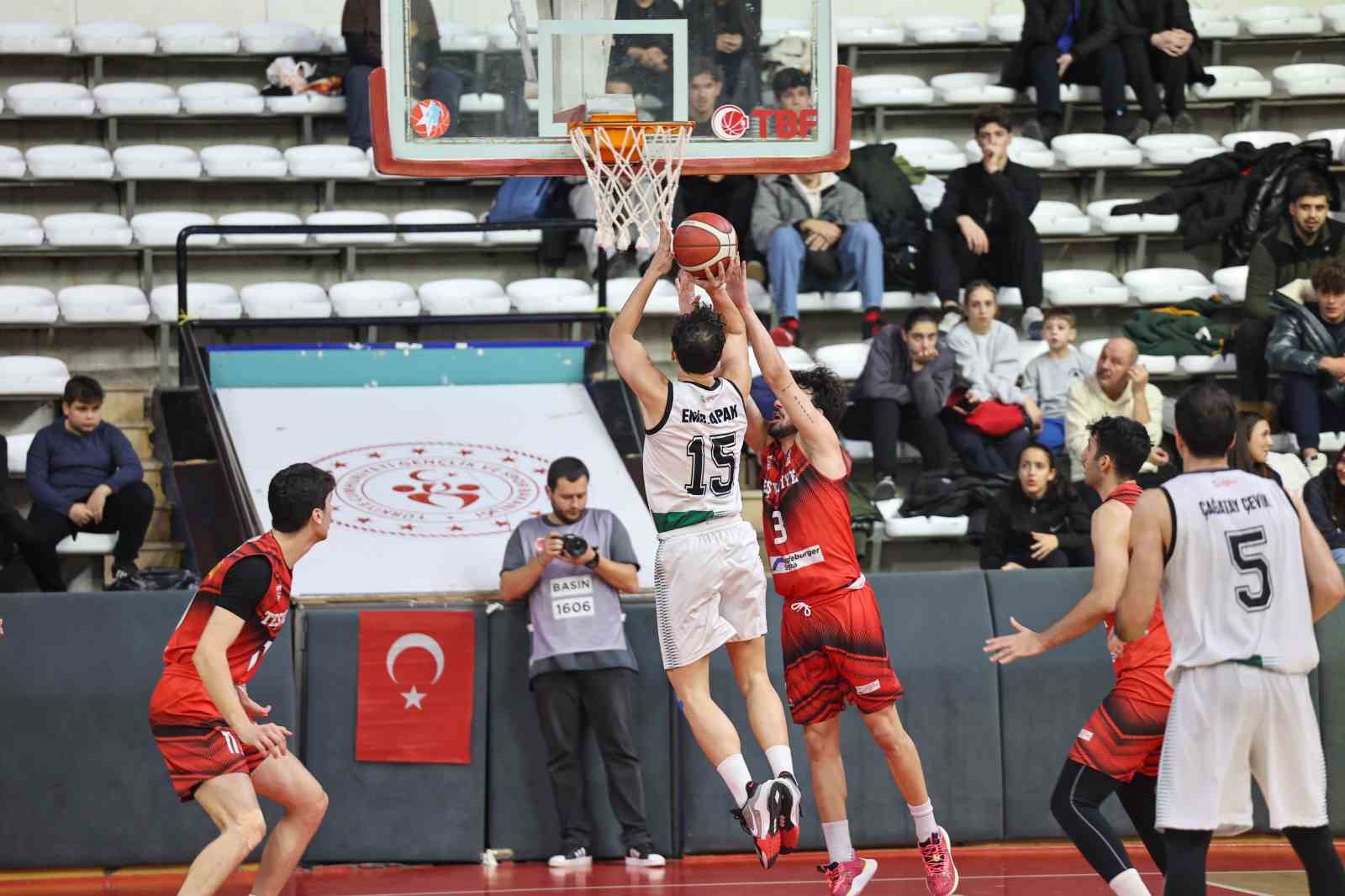 Büyükşehir’in dev adamlarından kritik galibiyet: 76-65