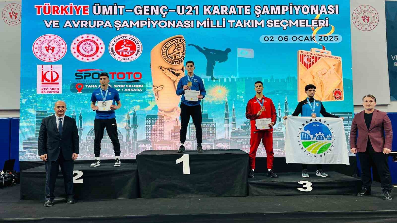 Karate Şampiyonasında Türkiye üçüncüsü oldu