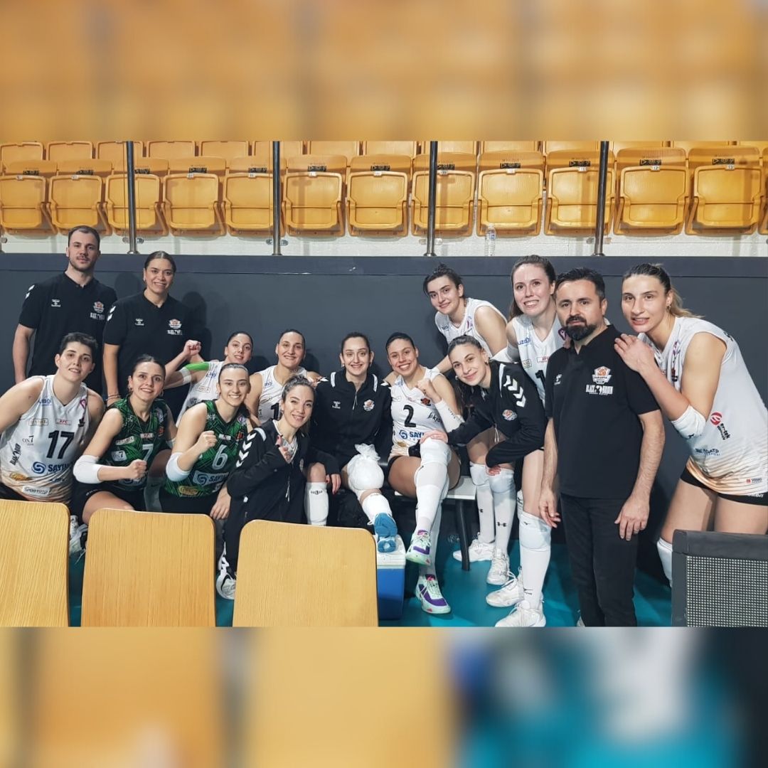 Sakarya Voleybol VakıfBank'ı Smaçladı: 1-3!