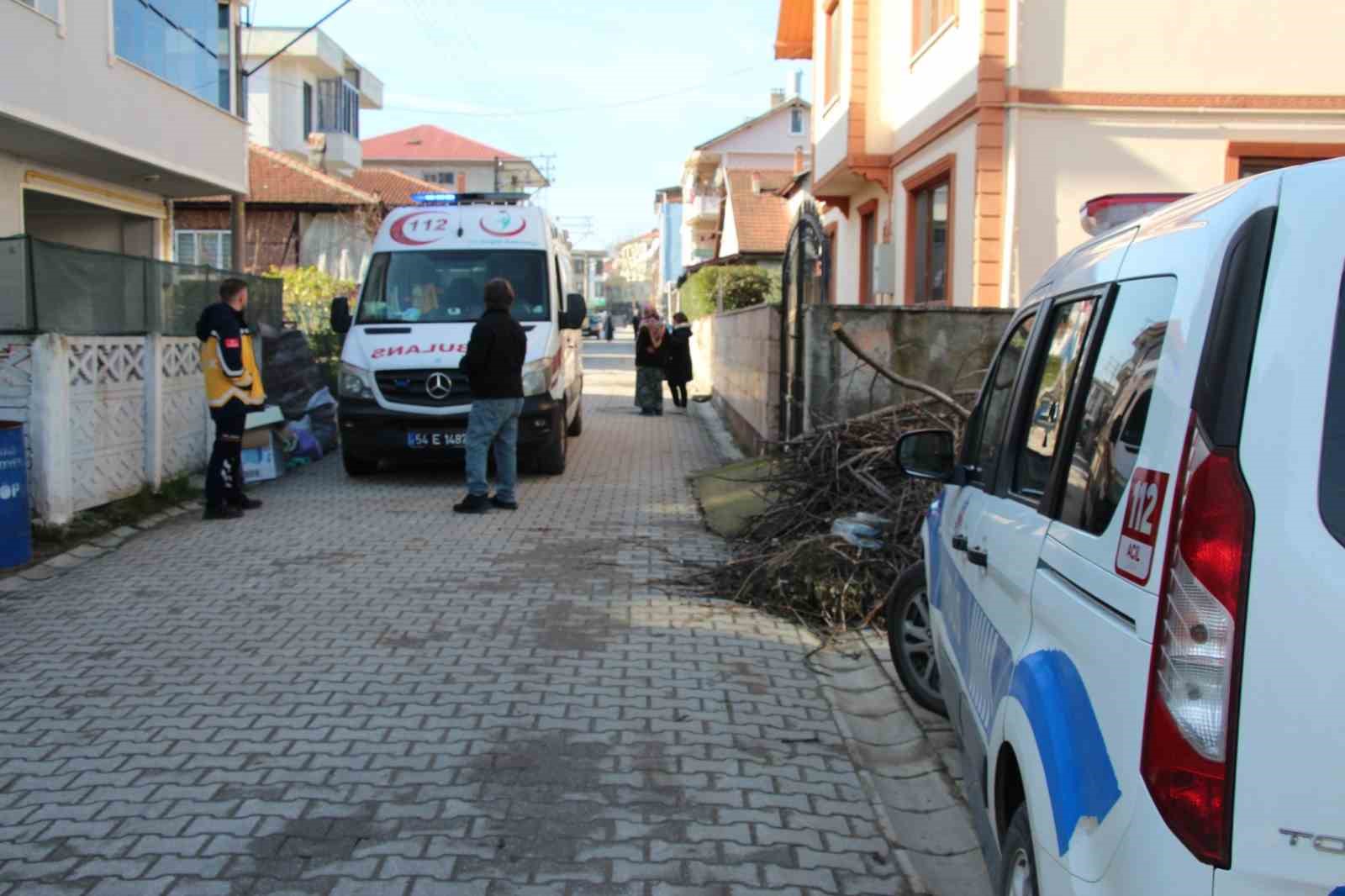 Yalnız yaşadığı evde komşusu tarafından ölü bulundu