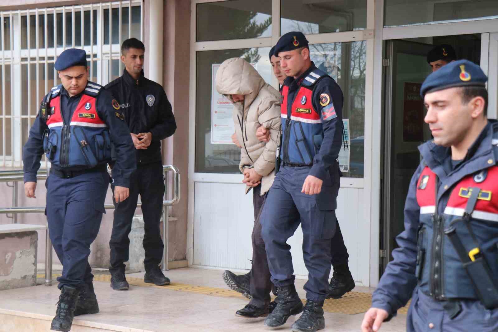 Annesini öldüren şahıs tutuklandı