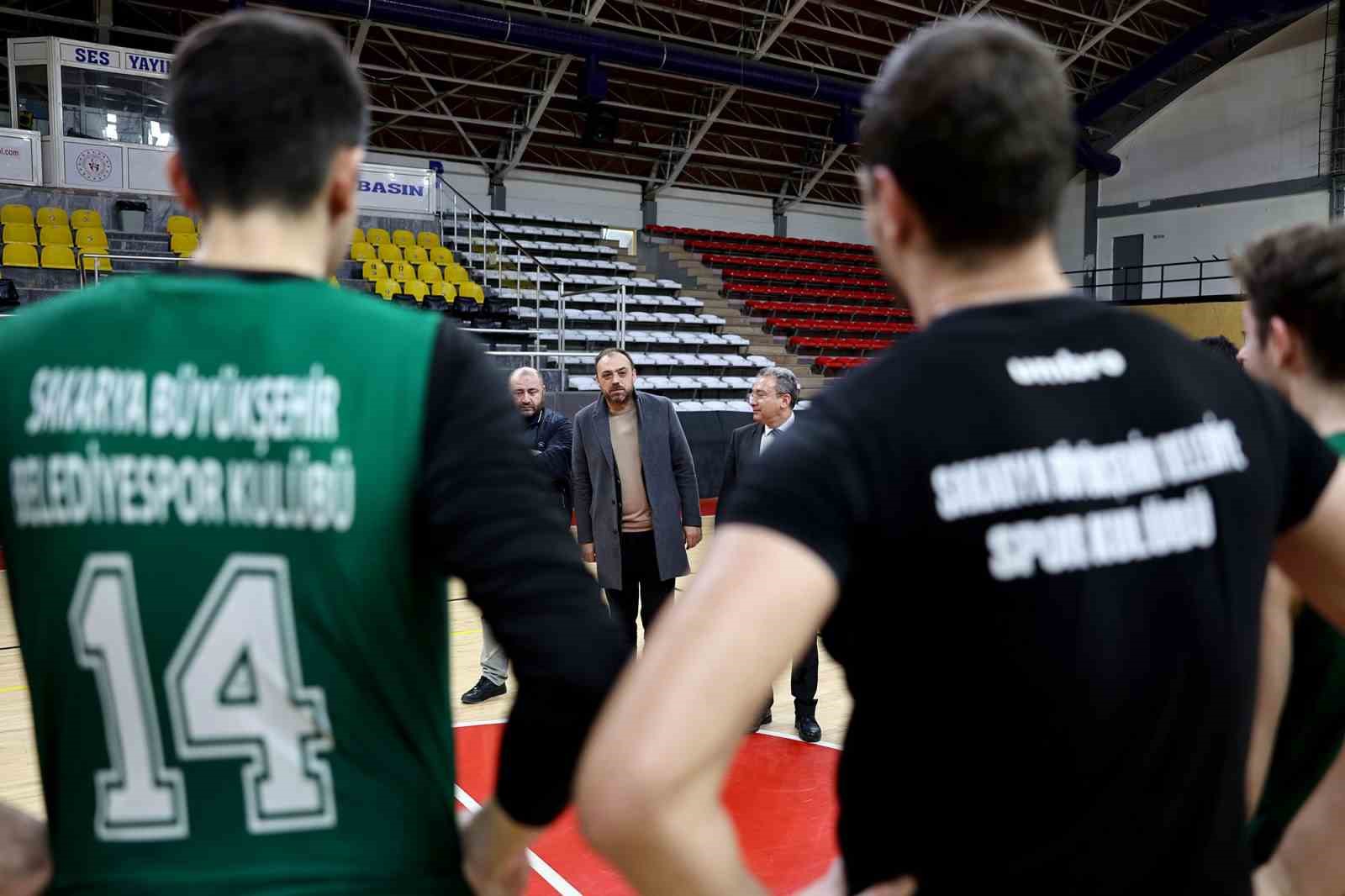 Sakarya Büyükşehir Basket Takımı, Ankara’da parkeye çıkıyor