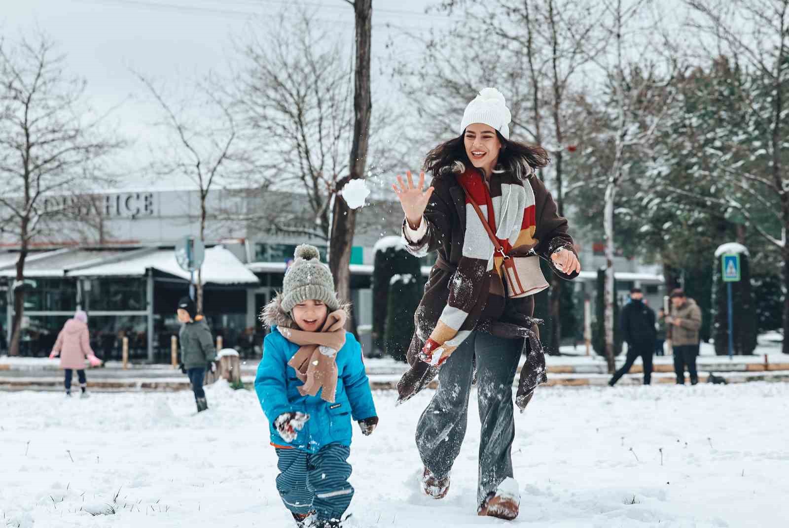 Karla buluşan Sakarya’dan kartpostallık manzaralar