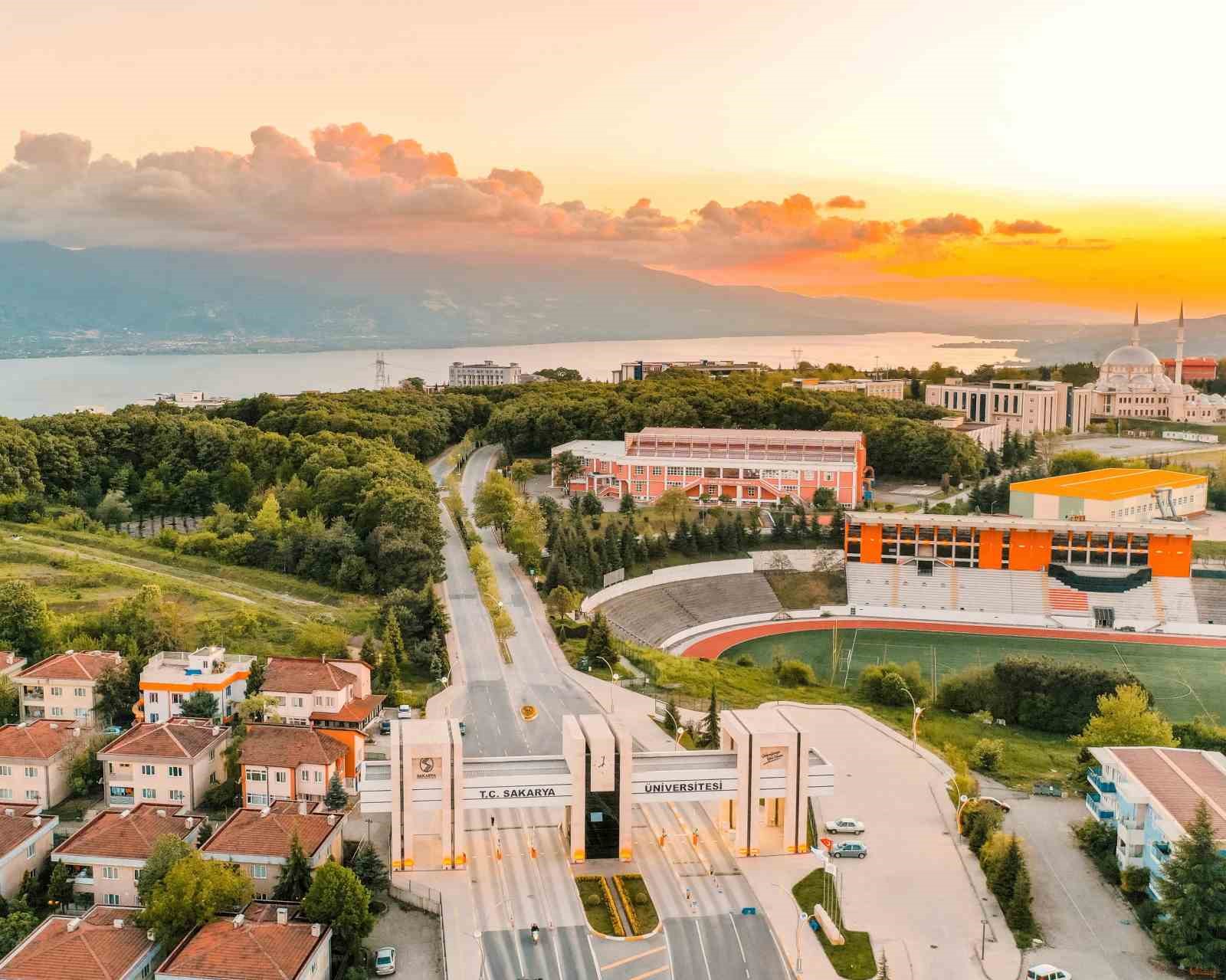 YÖK Başkanı Prof. Dr. Erol Özvar, SAÜ’lü akademisyenlerle buluşuyor